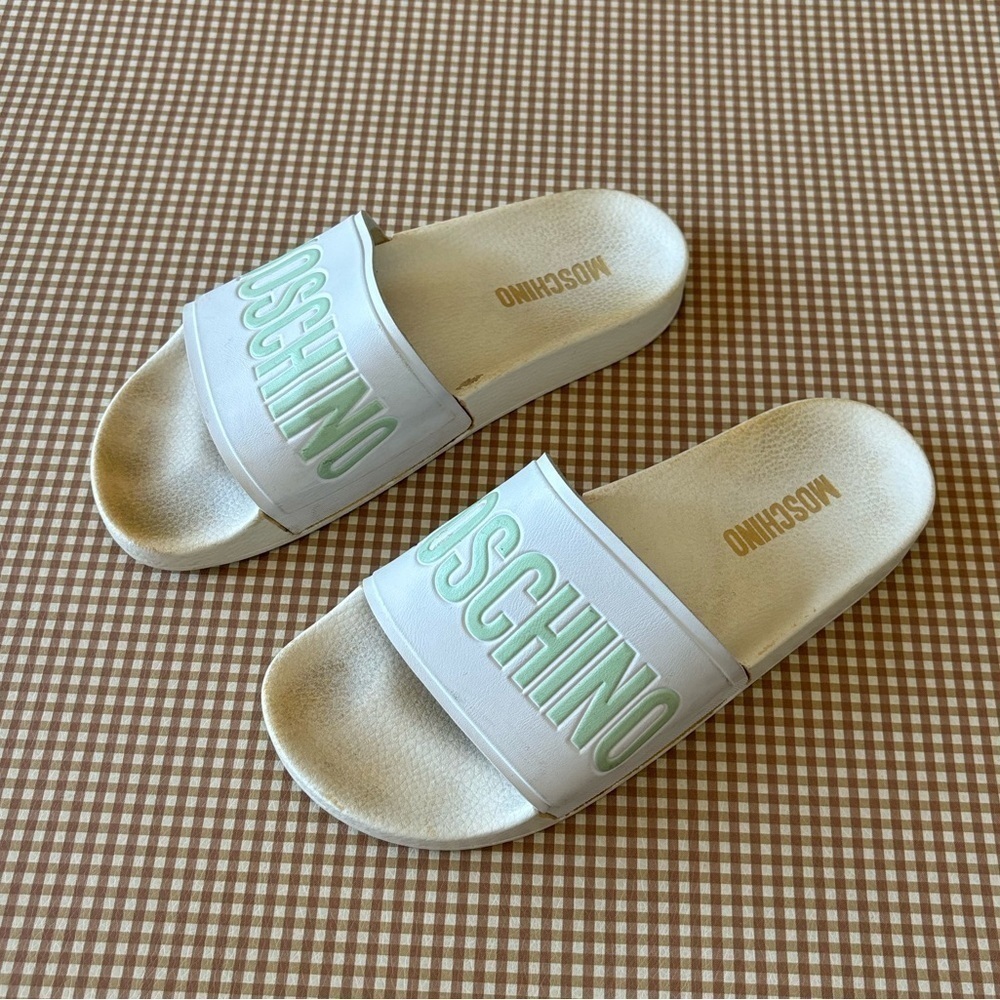 Moschino Women’s Authentic slides sandals. Size 38. Made in Spain. FAIR‎